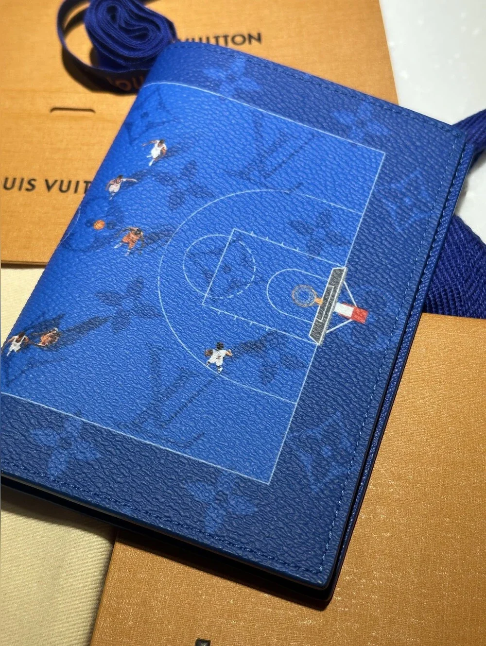 Louis Vuitton compact folded